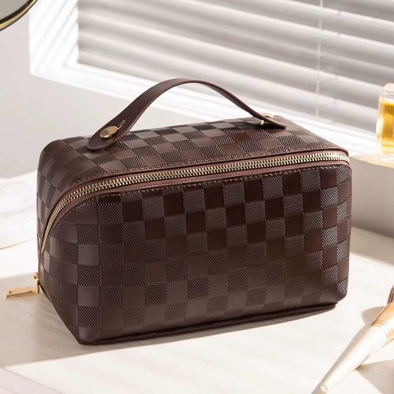 Water-Resistant Travel Cosmetic Bag 2